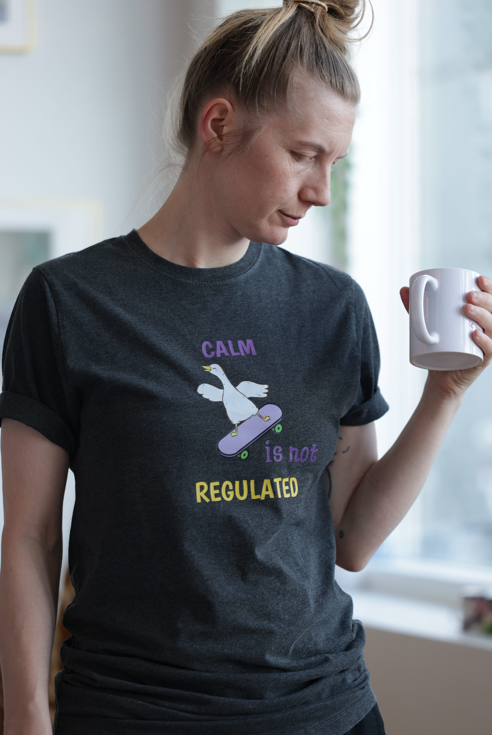 Calm is not regulated – T-shirt