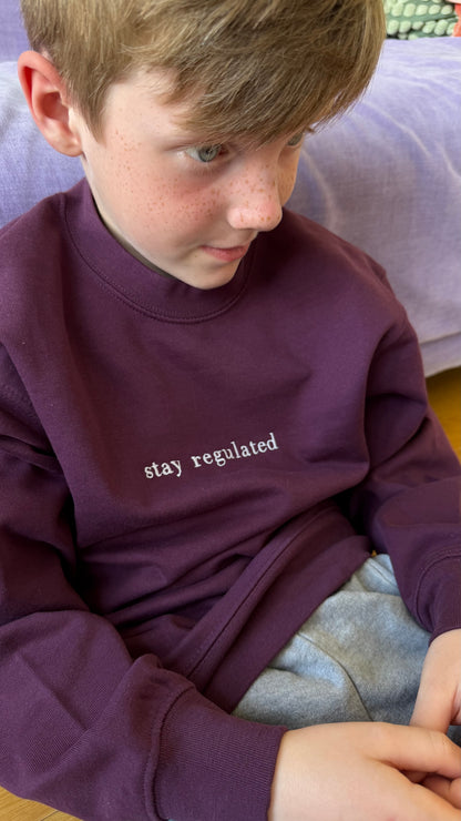 Stay regulated broderi sweat shirt